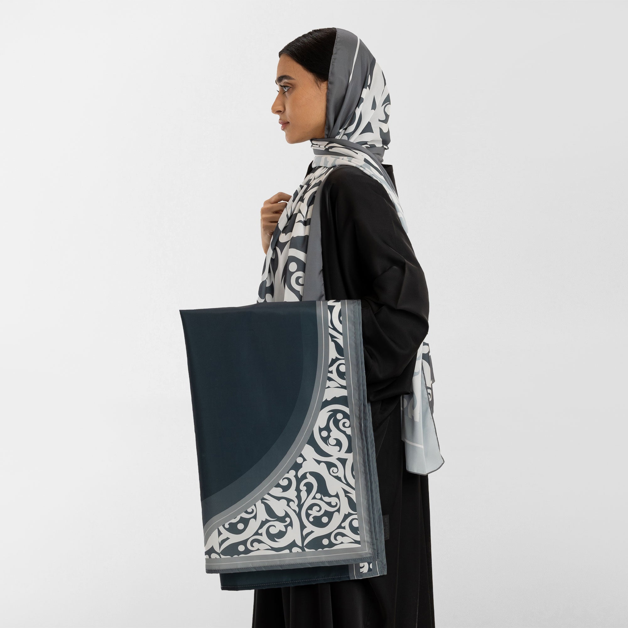 Prayer Wear - Isdal AL-HEDAYA GREY