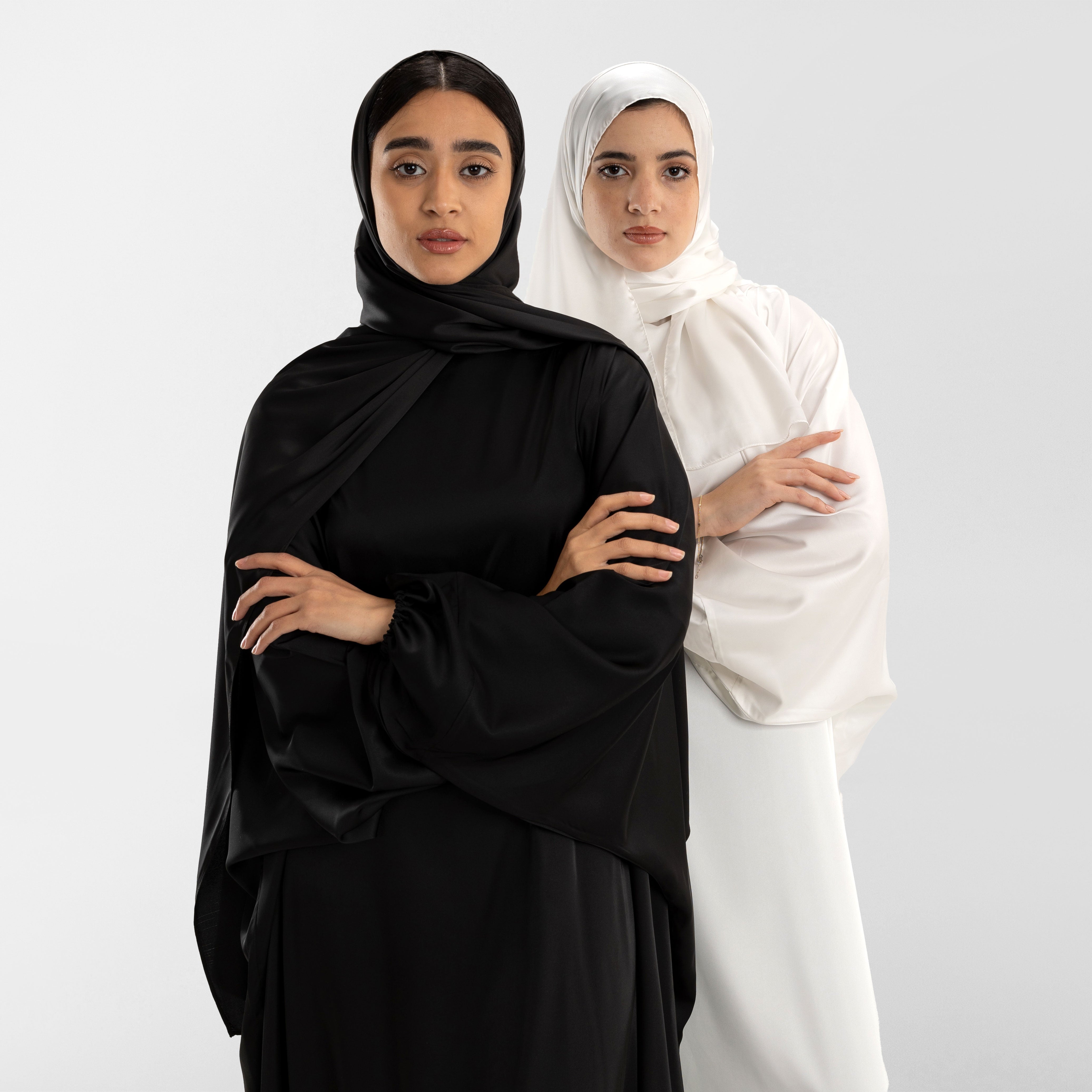 Gift Box 2 (Mushaf + Mushaf Cover + Prayer Wear + Velvet Payer Mat)