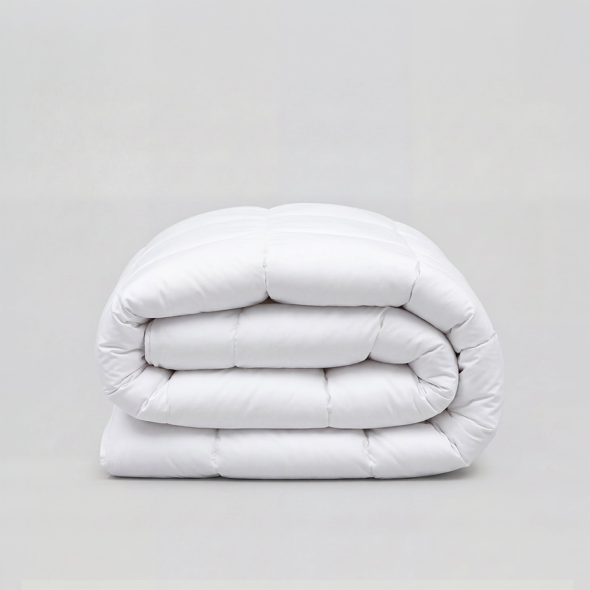 HOTEL SOFT ALL-SEASON DUVET - LUXURY FEATHER-LIKE FILLING - POLYESTER COVER