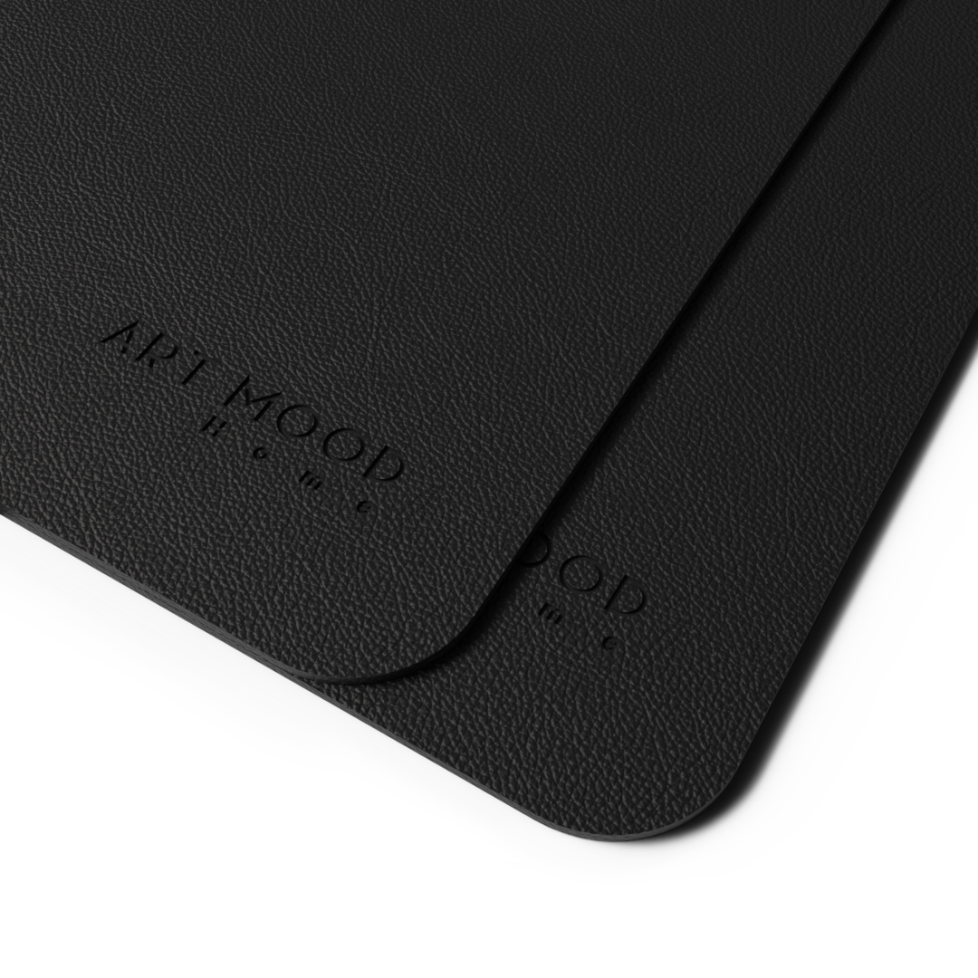 قواعد اطباق من الجلد مع حامل معالق و شوك - اسود