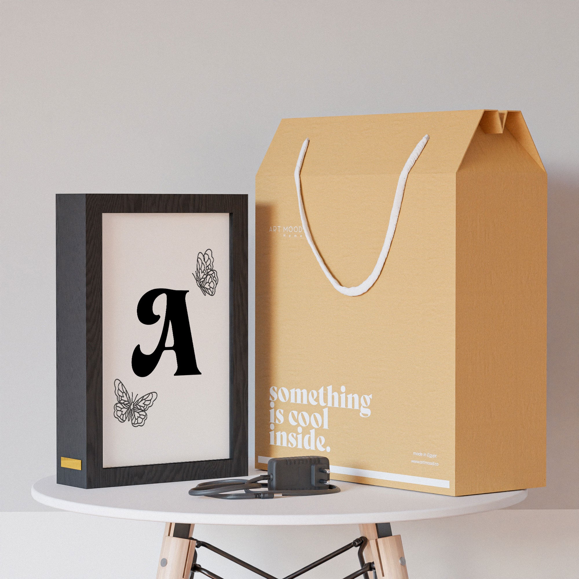 ٢ في ١ - برواز مضئ - حروف كيوت