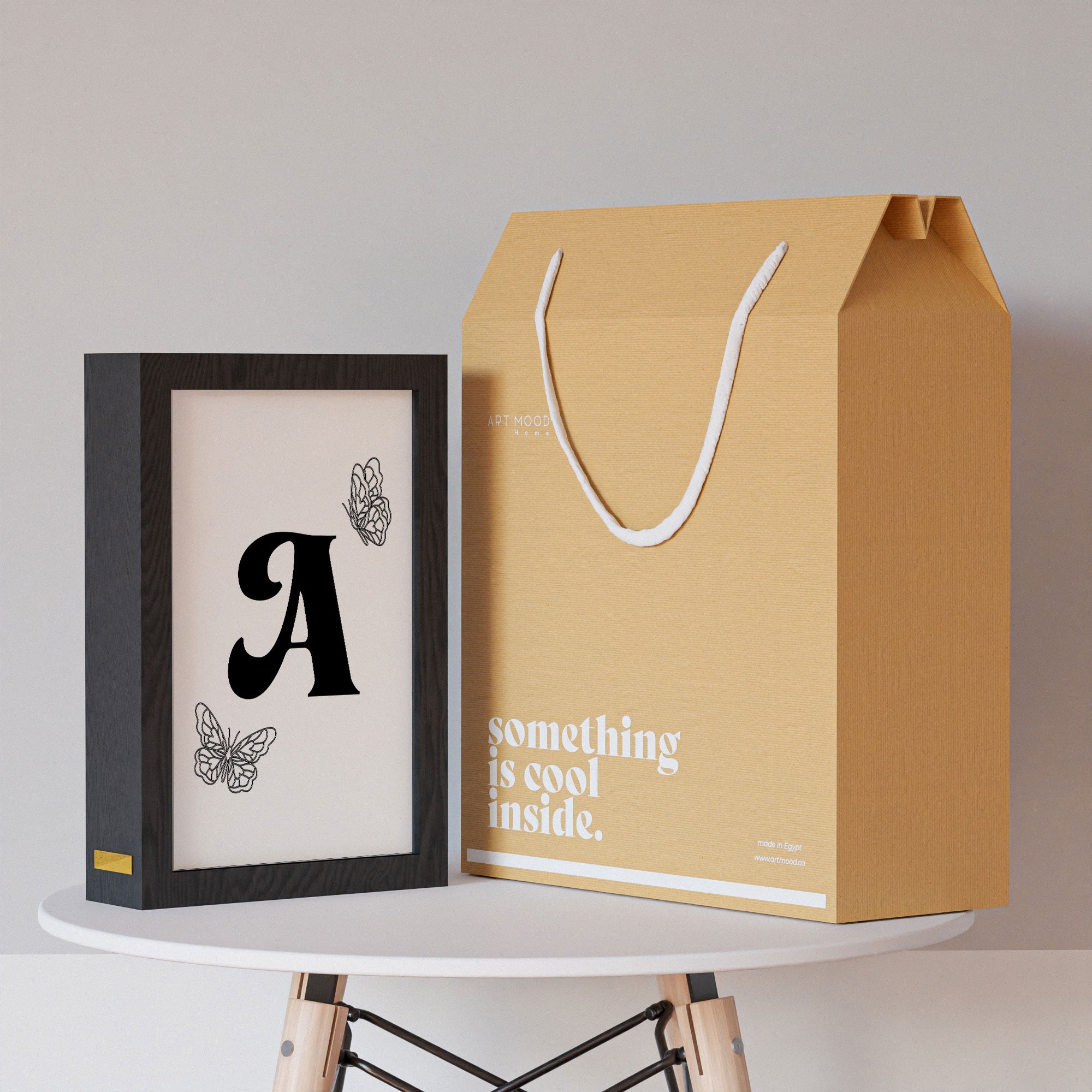 ٢ في ١ - برواز مضئ - حروف كيوت