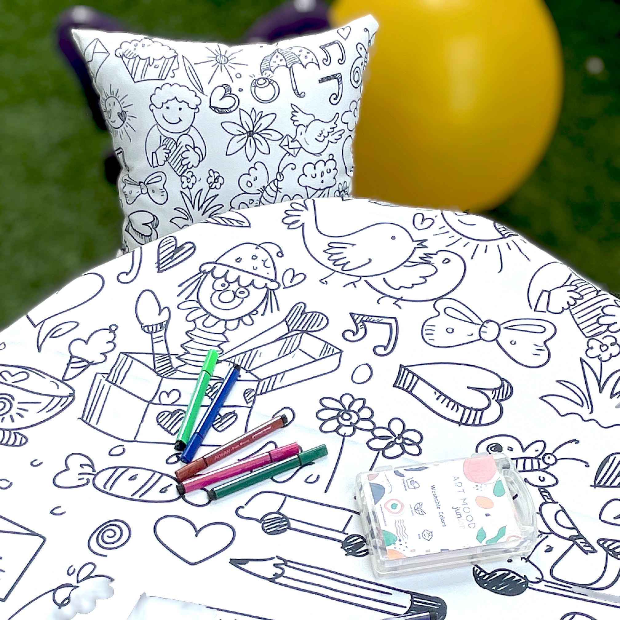 Coloring Tablecloth - Doddle Design