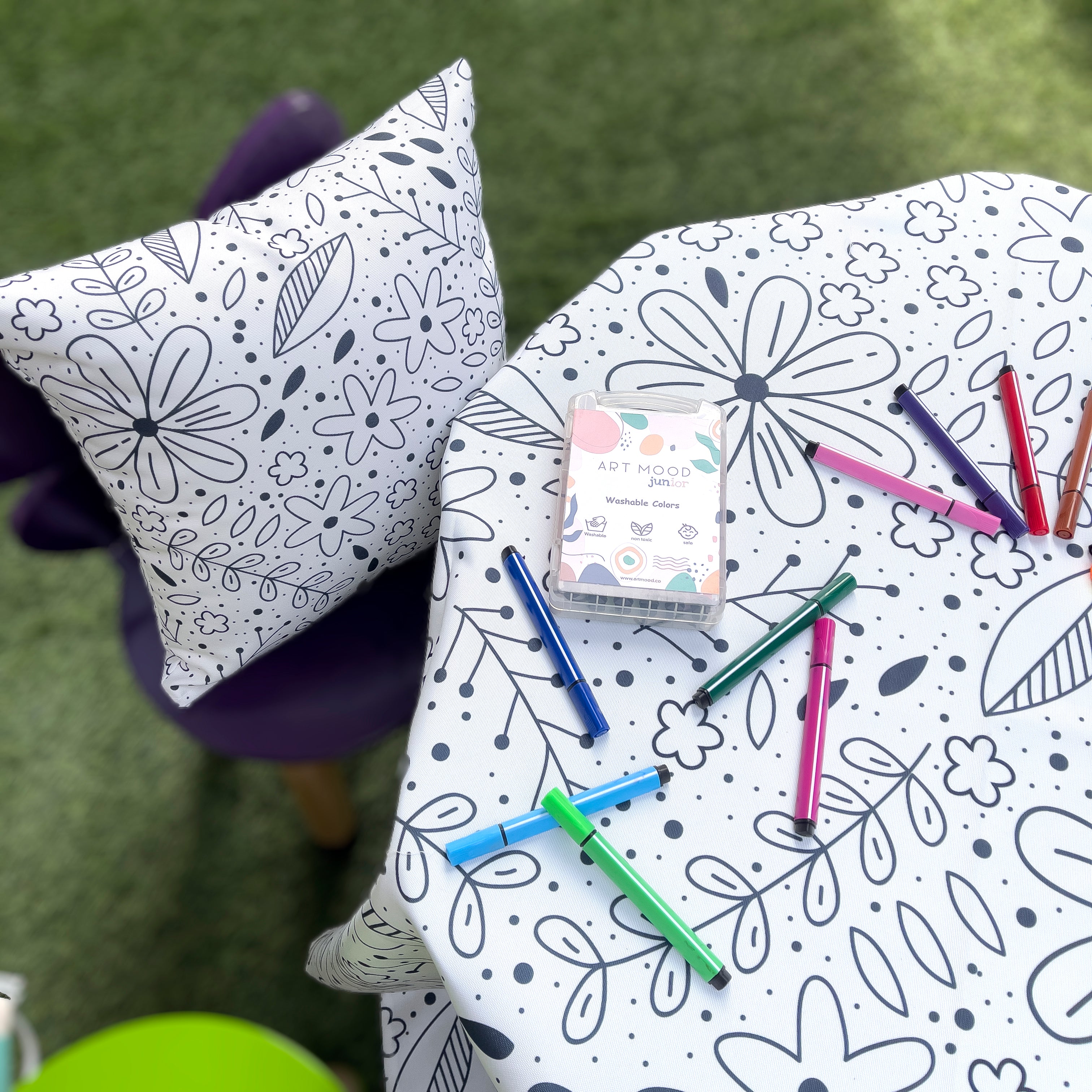 Coloring Tablecloth - Flowers Design