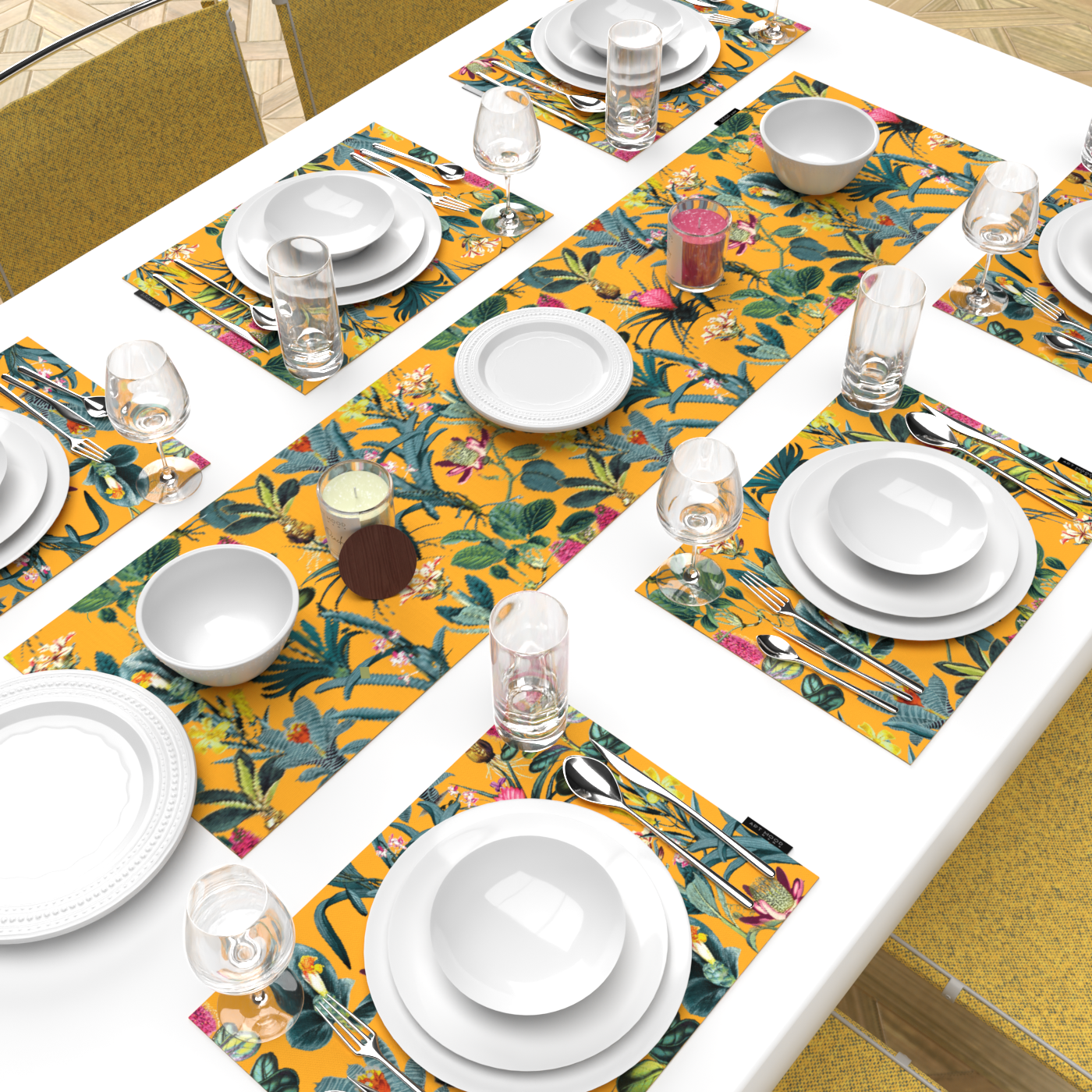 Ensemble de sets de table et chemin de table jaune floral