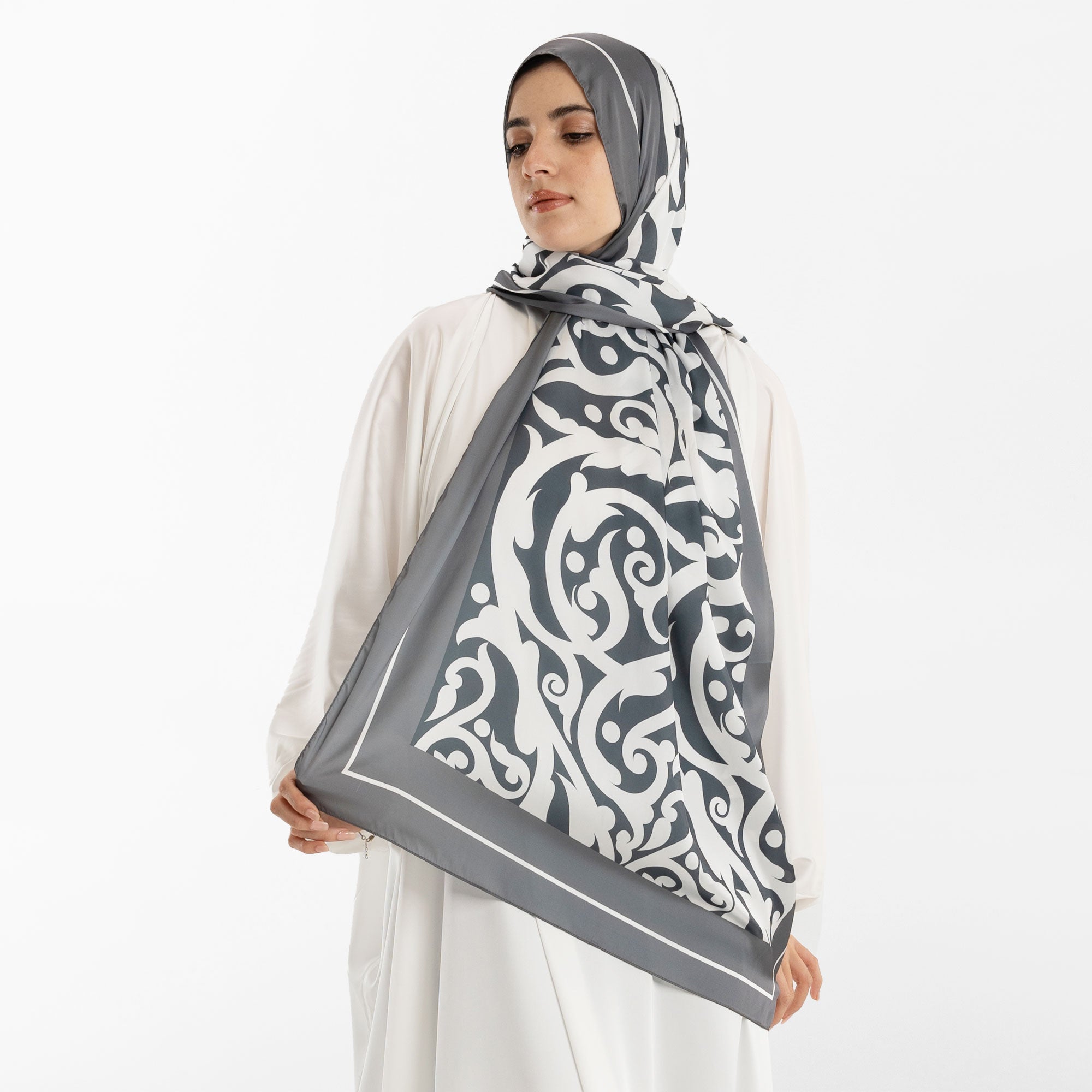 Prayer Wear - Isdal AL-HEDAYA GREY