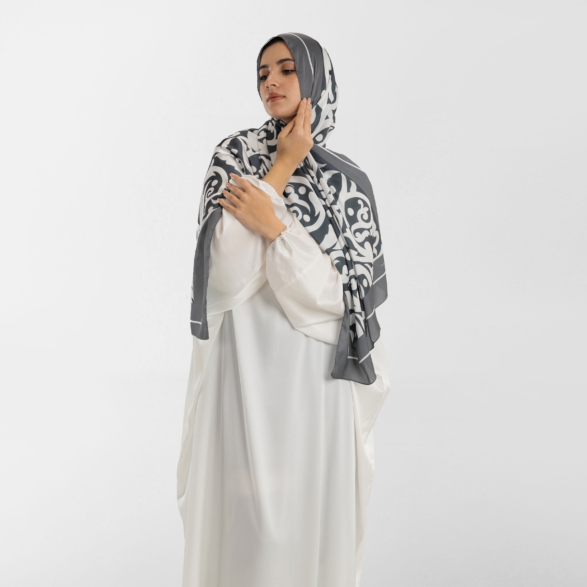 Prayer Wear - Isdal AL-HEDAYA GREY