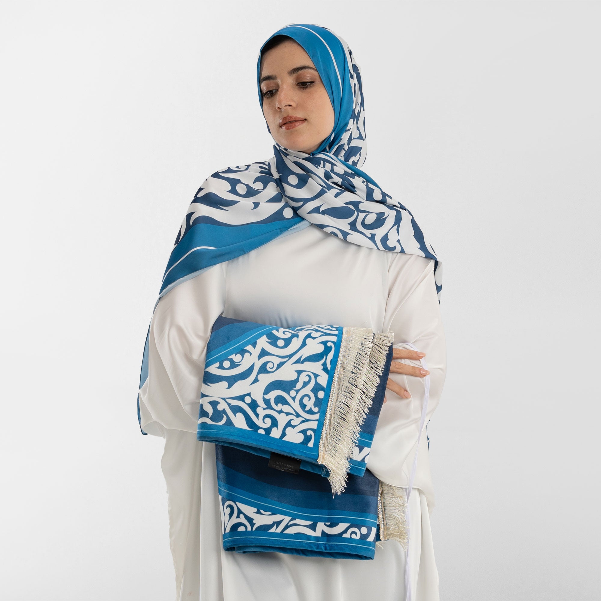 Prayer Wear - Isdal AL-HEDAYA BLUE