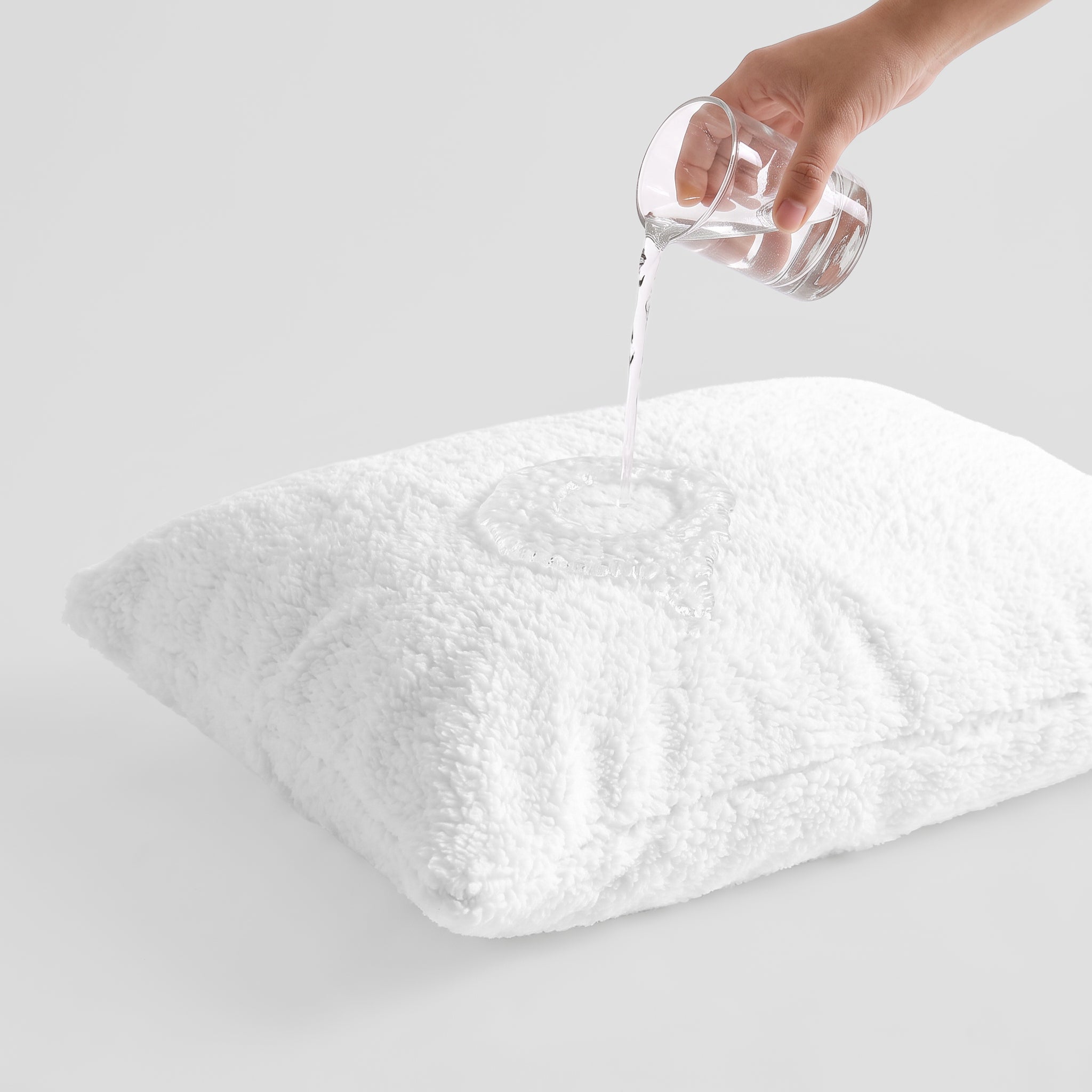 HOTEL WATERPROOF PILLOW PROTECTOR - BREATHABLE & NOISELESS
