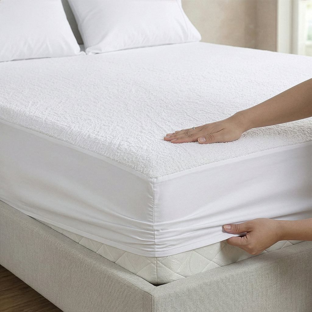 HOTEL WATERPROOF MATTRESS PROTECTOR - BREATHABLE & NOISELESS