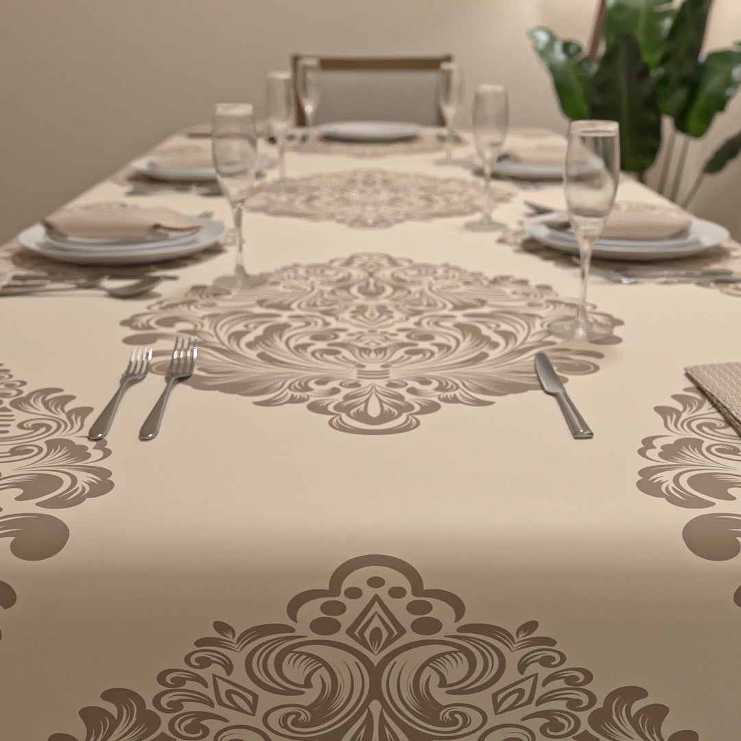 Queen Tablecloth & Napkins Set - Cream