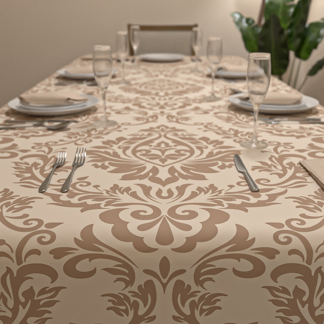 Sophia Tablecloth & Napkins Set - Cream