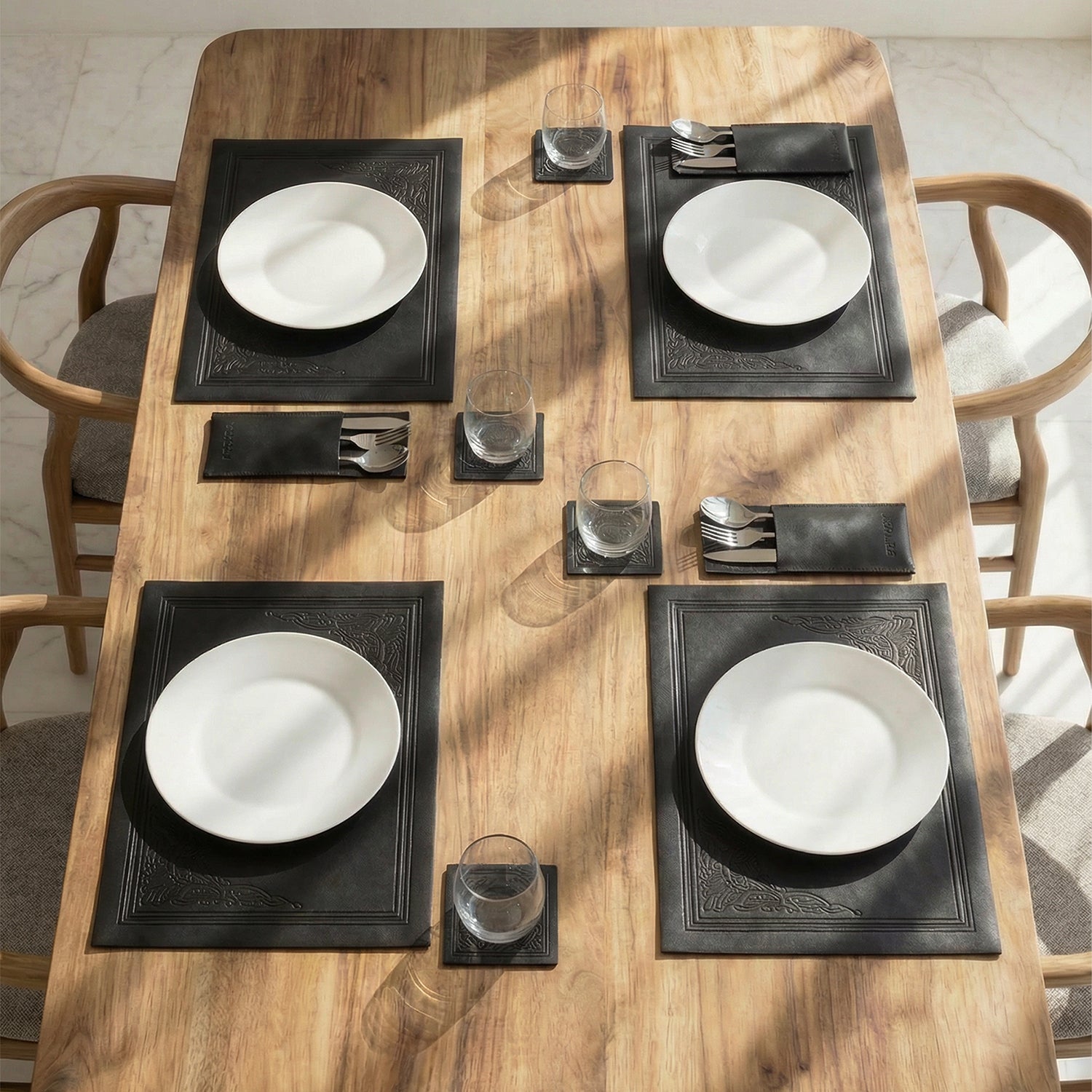 Luma Leather Placemats, Cover holders & Coasters