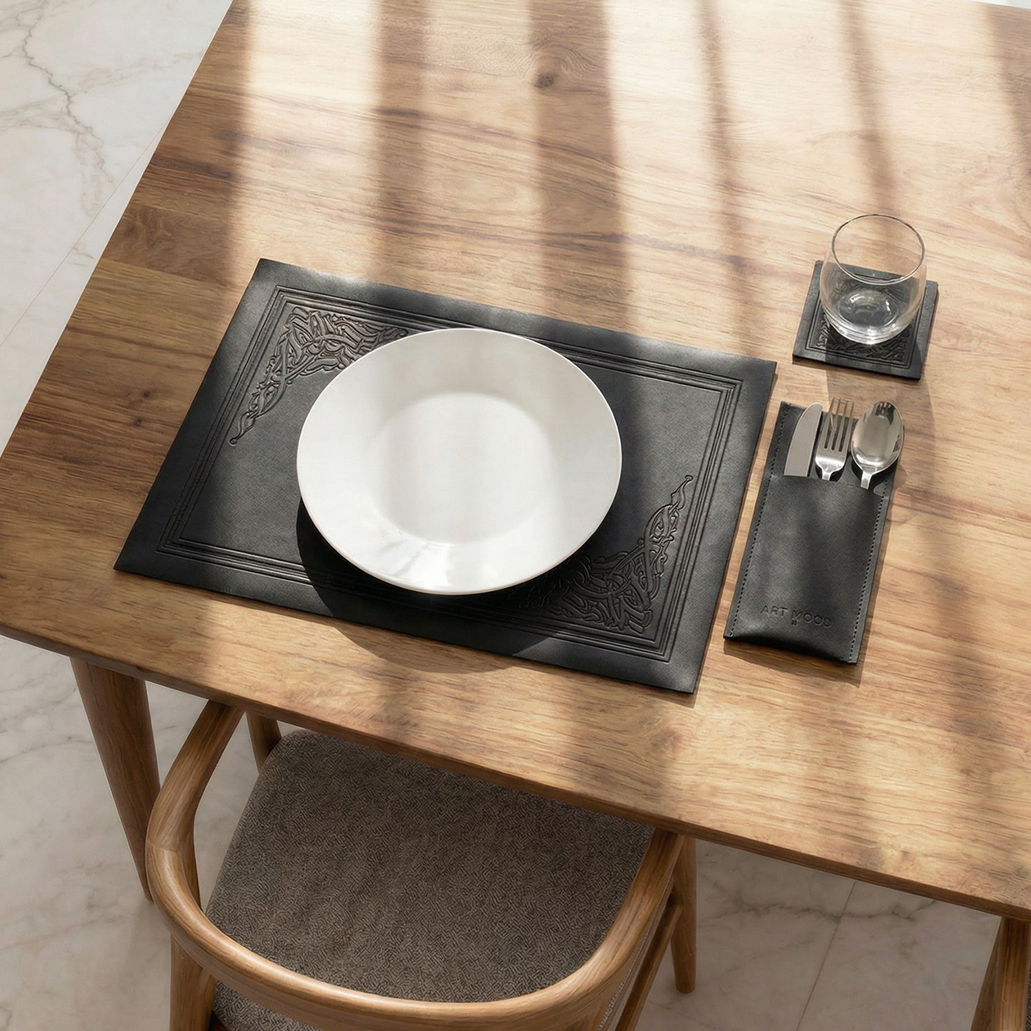 Luma Leather Placemats, Cover holders & Coasters