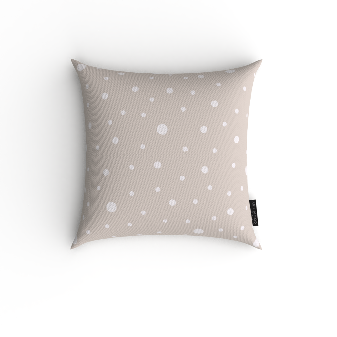 Coussin Noisette 02