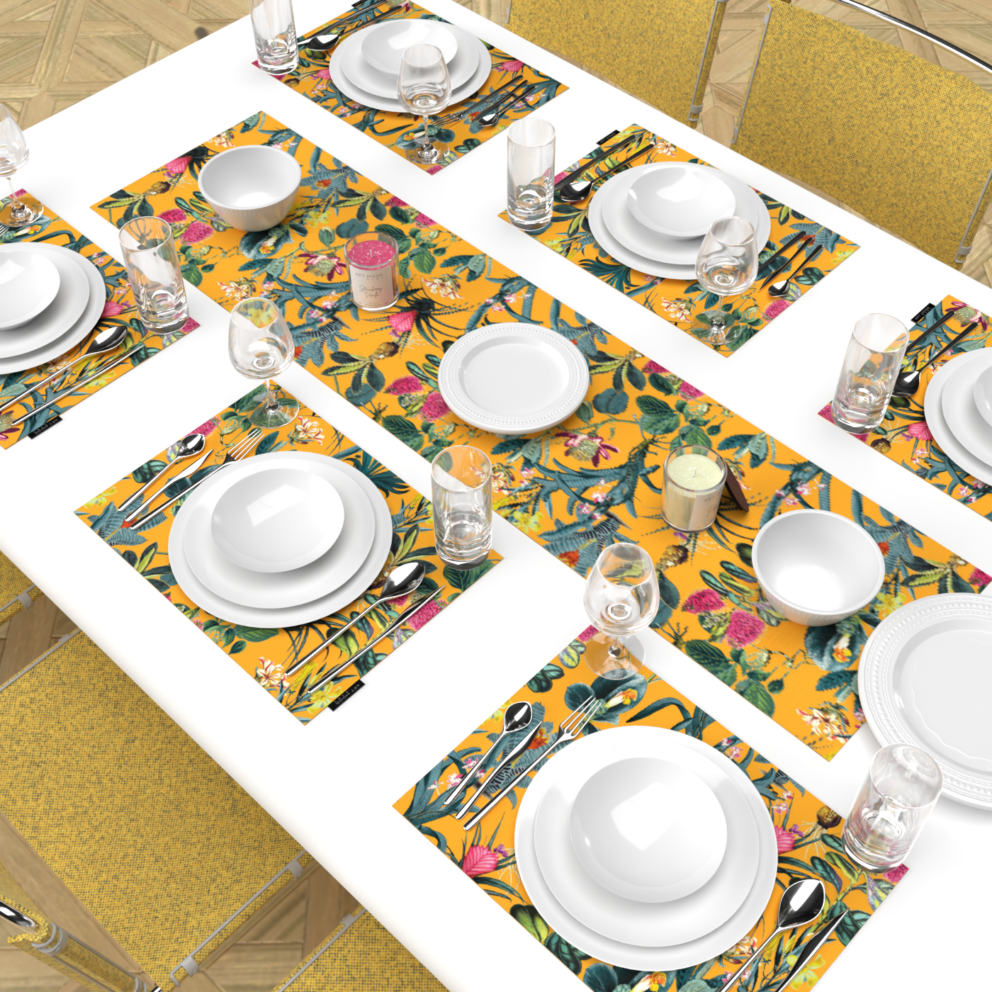 Ensemble de sets de table et chemin de table jaune floral