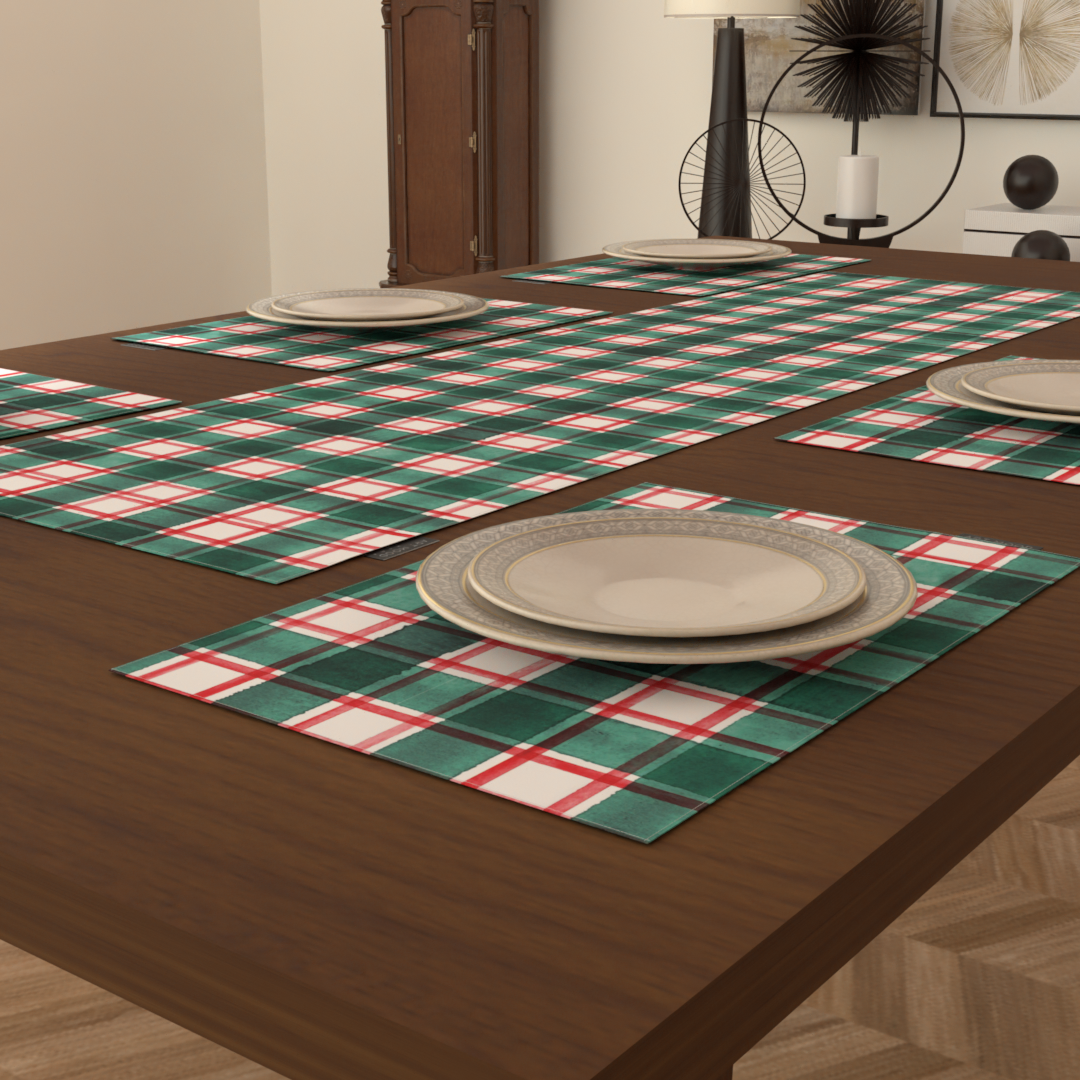Christmas 7 Placemats & Runner Set